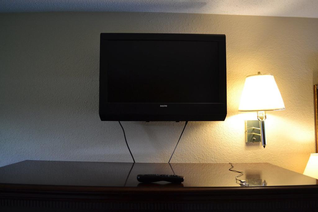 Americas Best Value Inn Smithfield Exteriör bild