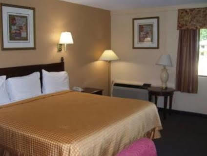 Americas Best Value Inn Smithfield Exteriör bild